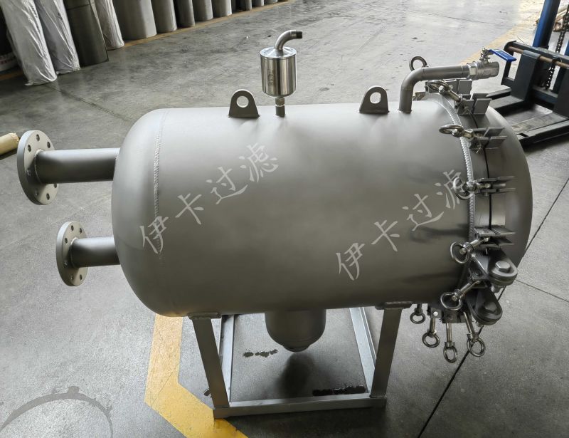 燃油聚結(jié)分離不銹鋼過(guò)濾分離器用于飛機(jī)加油用--新鄉(xiāng)伊卡過(guò)濾制造